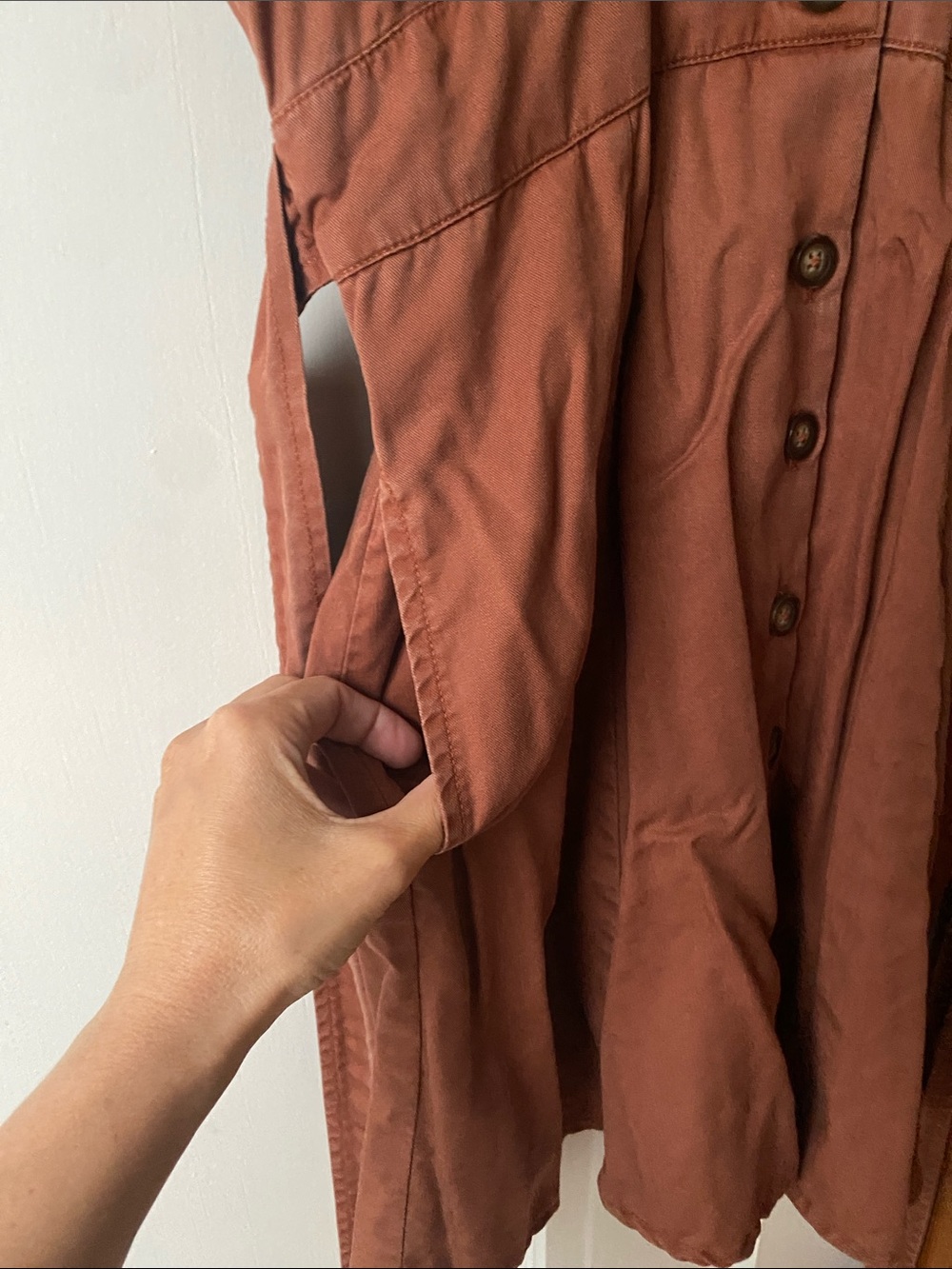 Quince Rust-Brown Button-Front V-Neck Dress - Picture 4 of 4